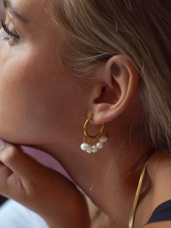 Estelle - Pearl Hoop Earrings