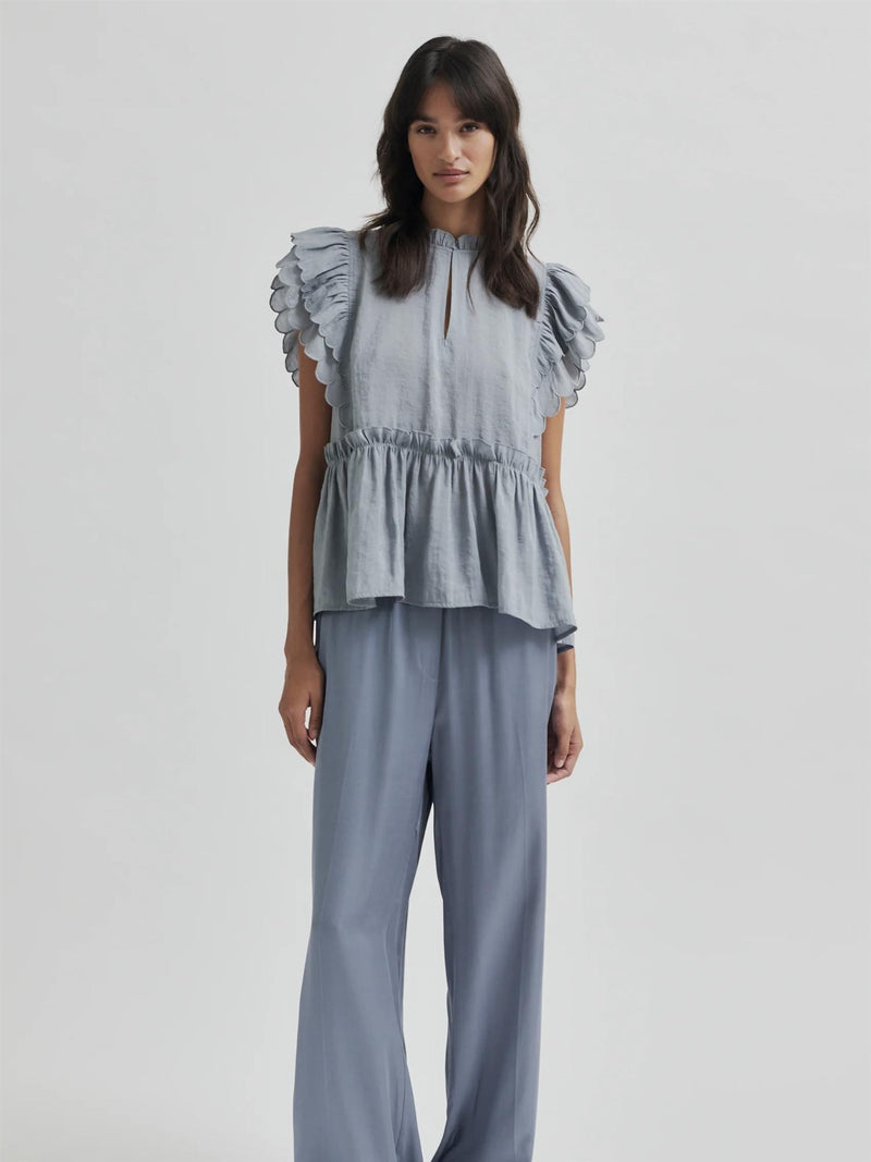 Terra Frill Top