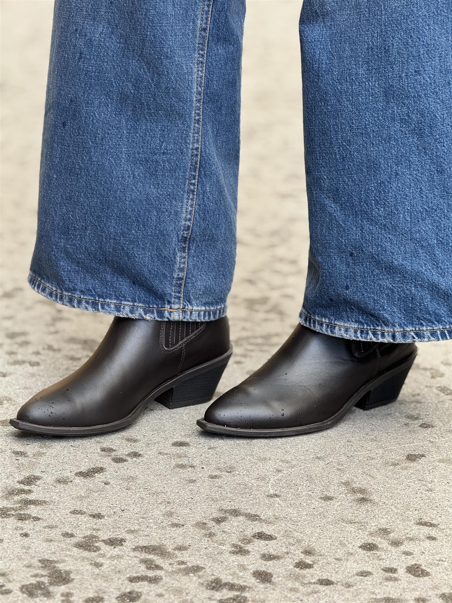 Sleek Boot, Brown