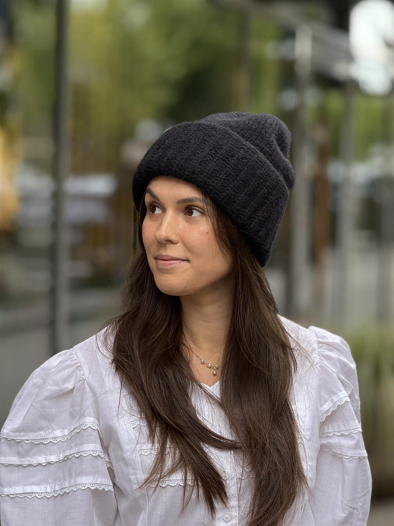 Soloma Beanie, Black
