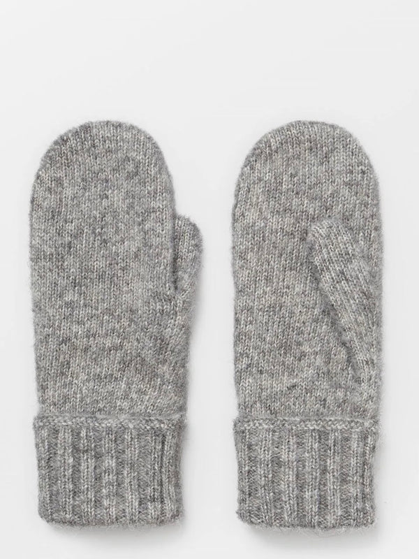 Max Mitten, Grey