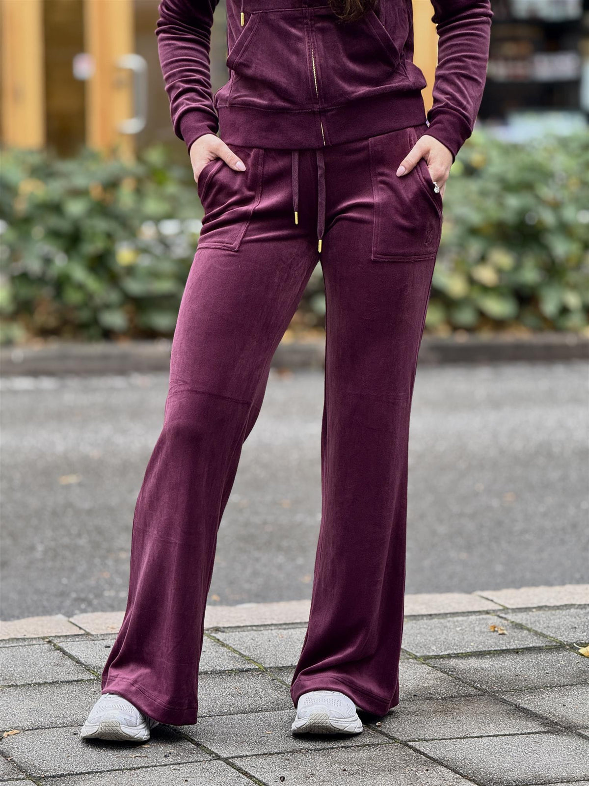 Layla Low Rise Pocket Gold, Winetasting