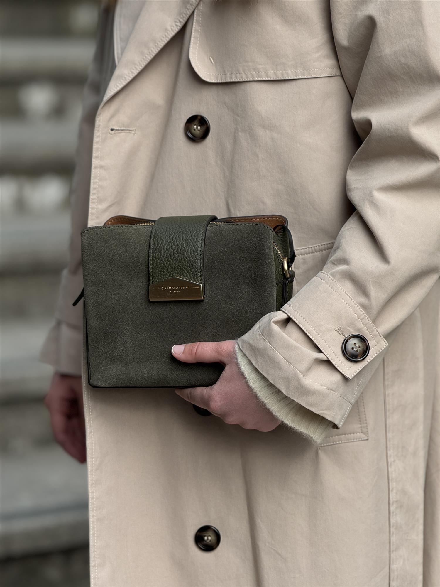 Cavalcade Small, Semsket, Kaki