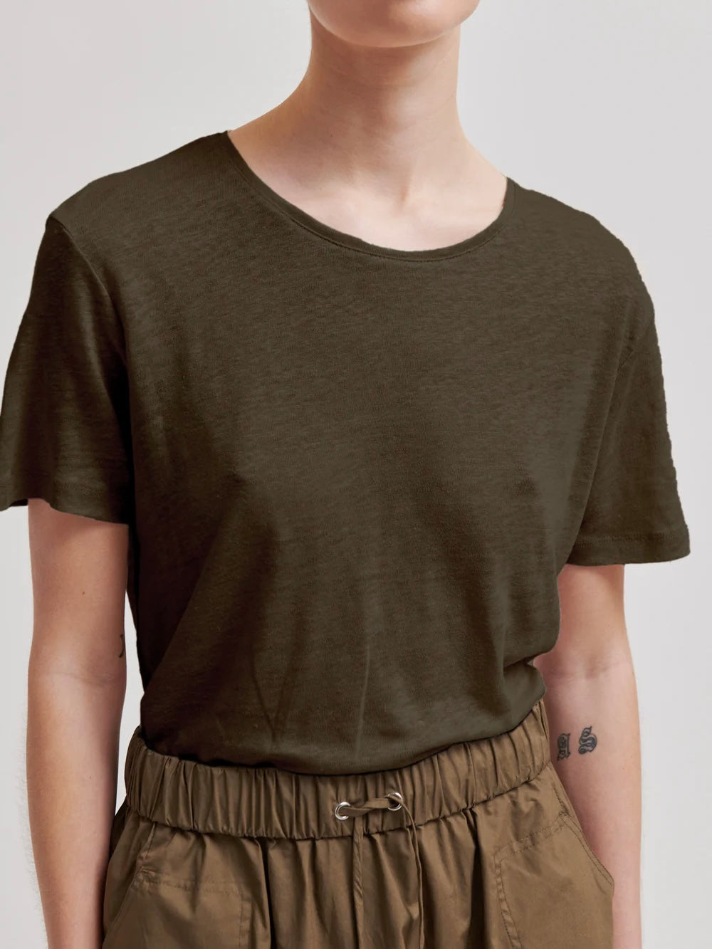 Peony O-Neck New Tee