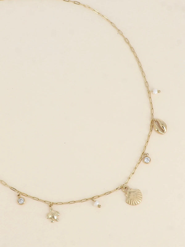 Necklace, shell, gold