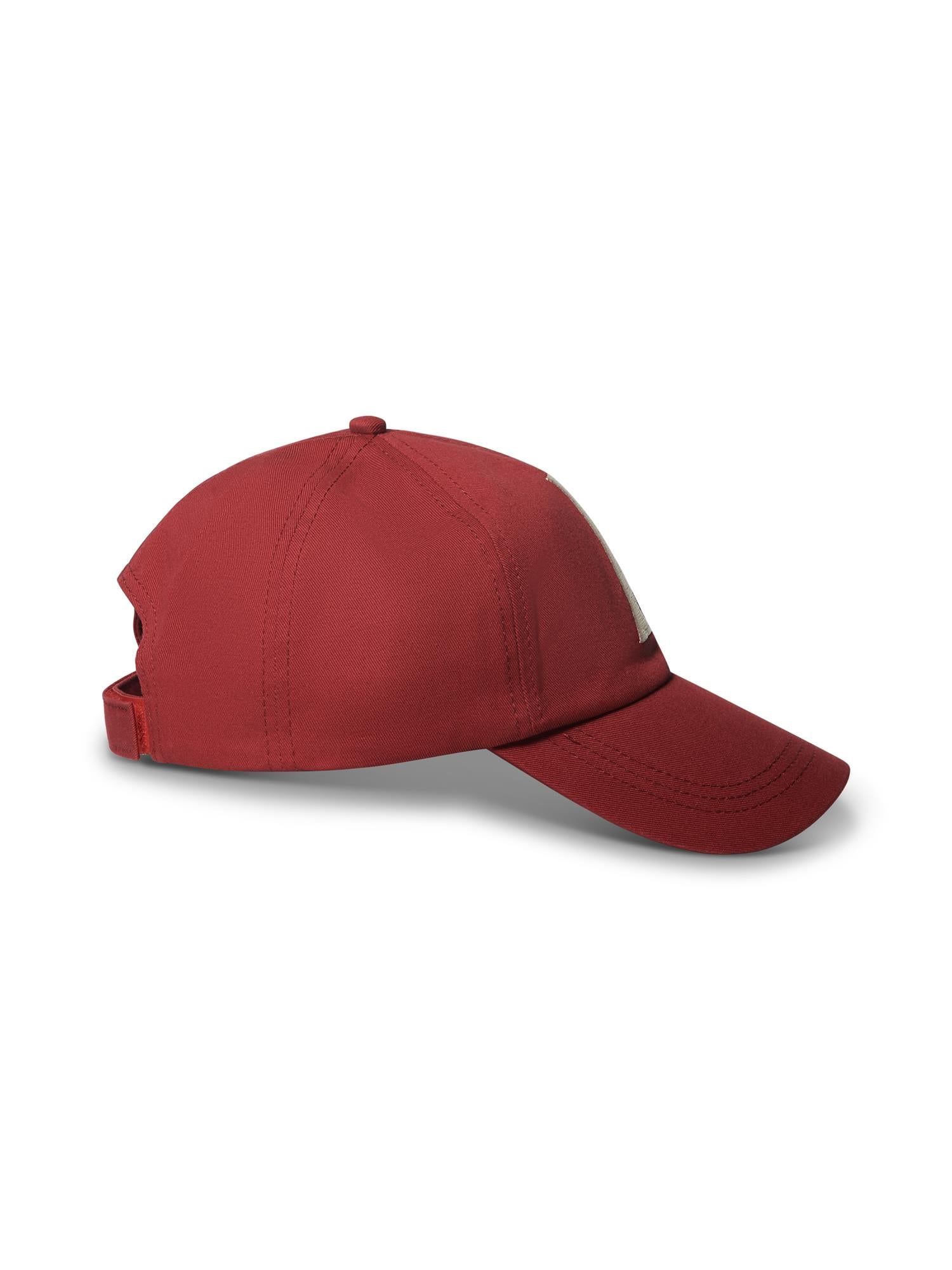Eden Heart, Red