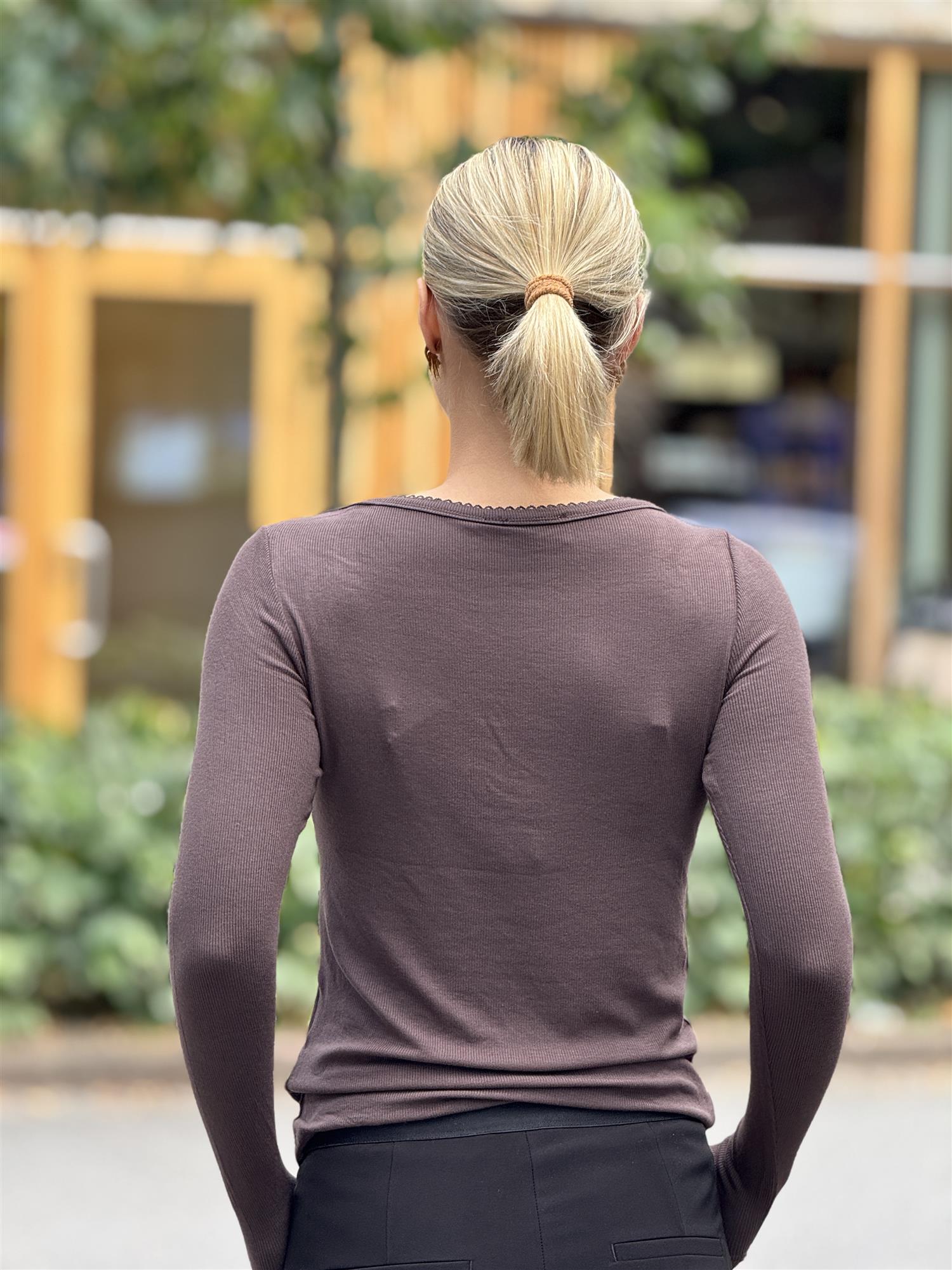 Benedicte Longsleeve, Brown