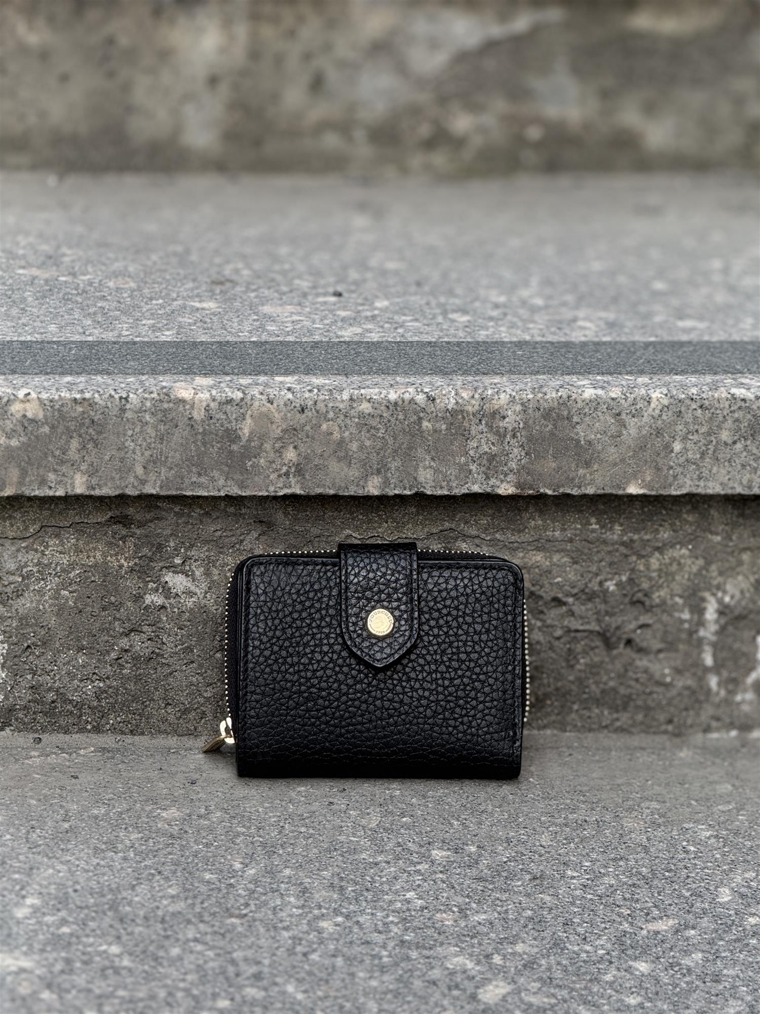 Club Wallet, Medium, Black