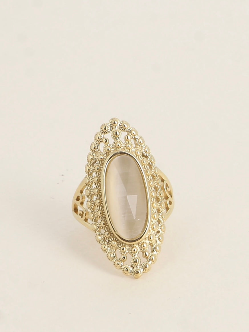 Ring, Cat eye stone, White