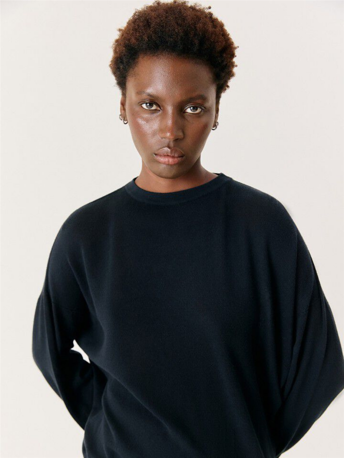 Toima pullover, Black
