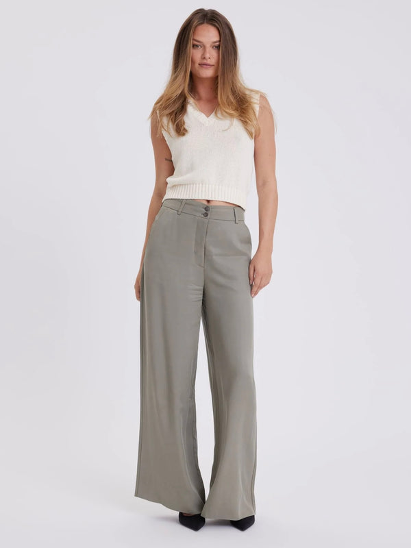 Laura FV 849, Dusty Green