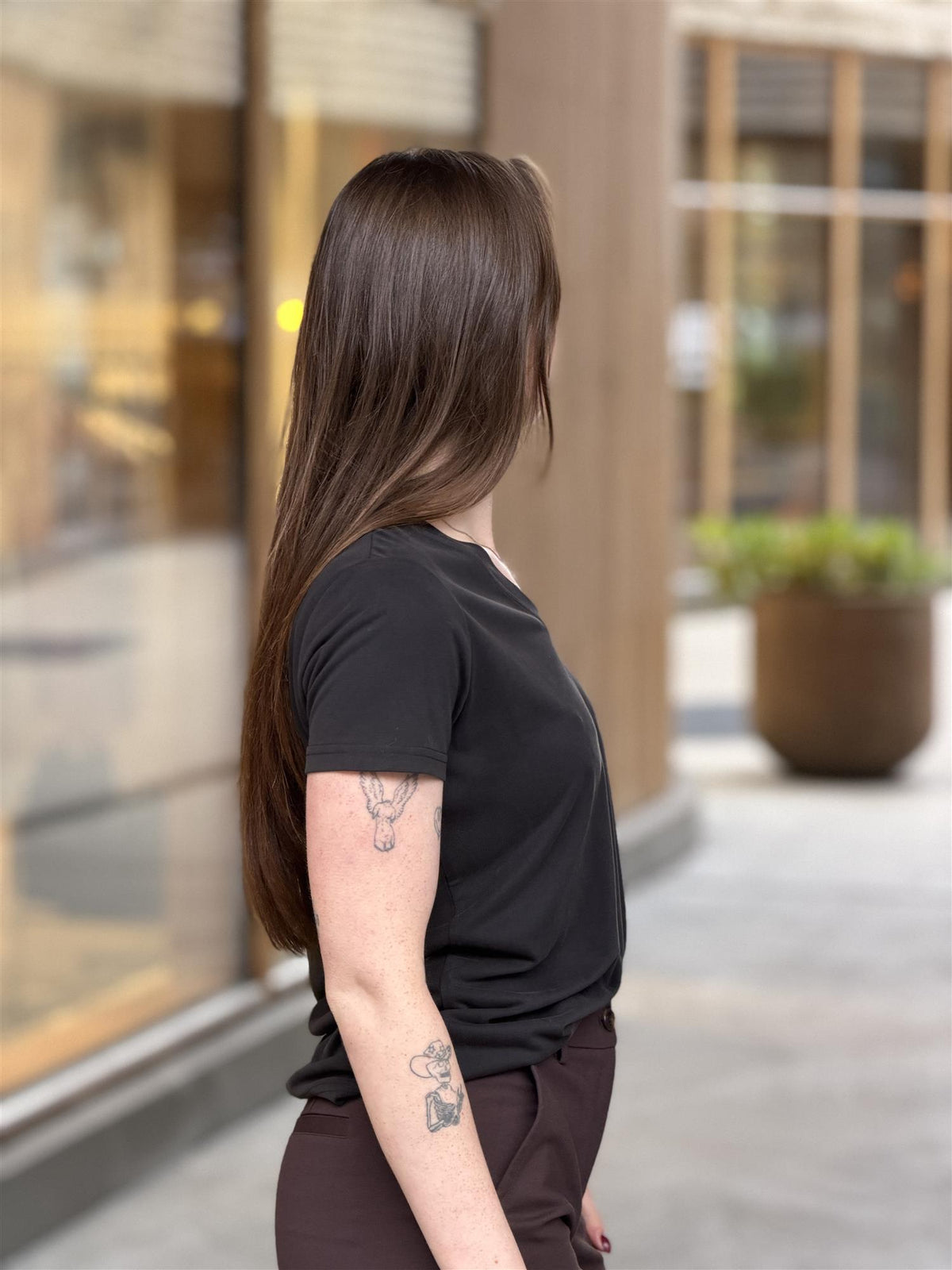 Ada t-shirt v-neck, Black