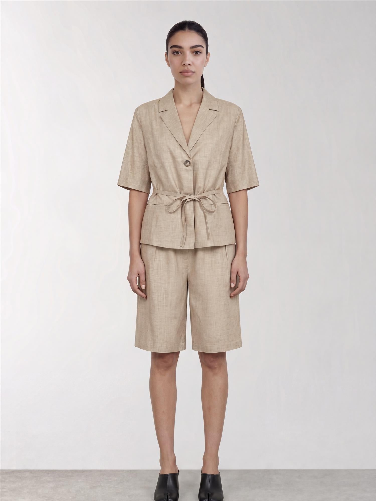 LR-RIOT 1 Short, Taupe