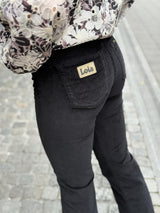 Malena-F, Black