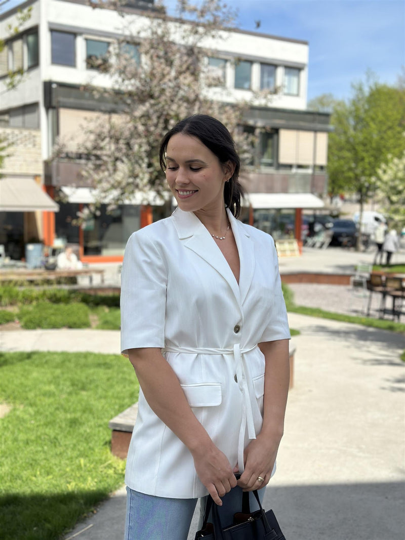 LAURA 1, Blazer