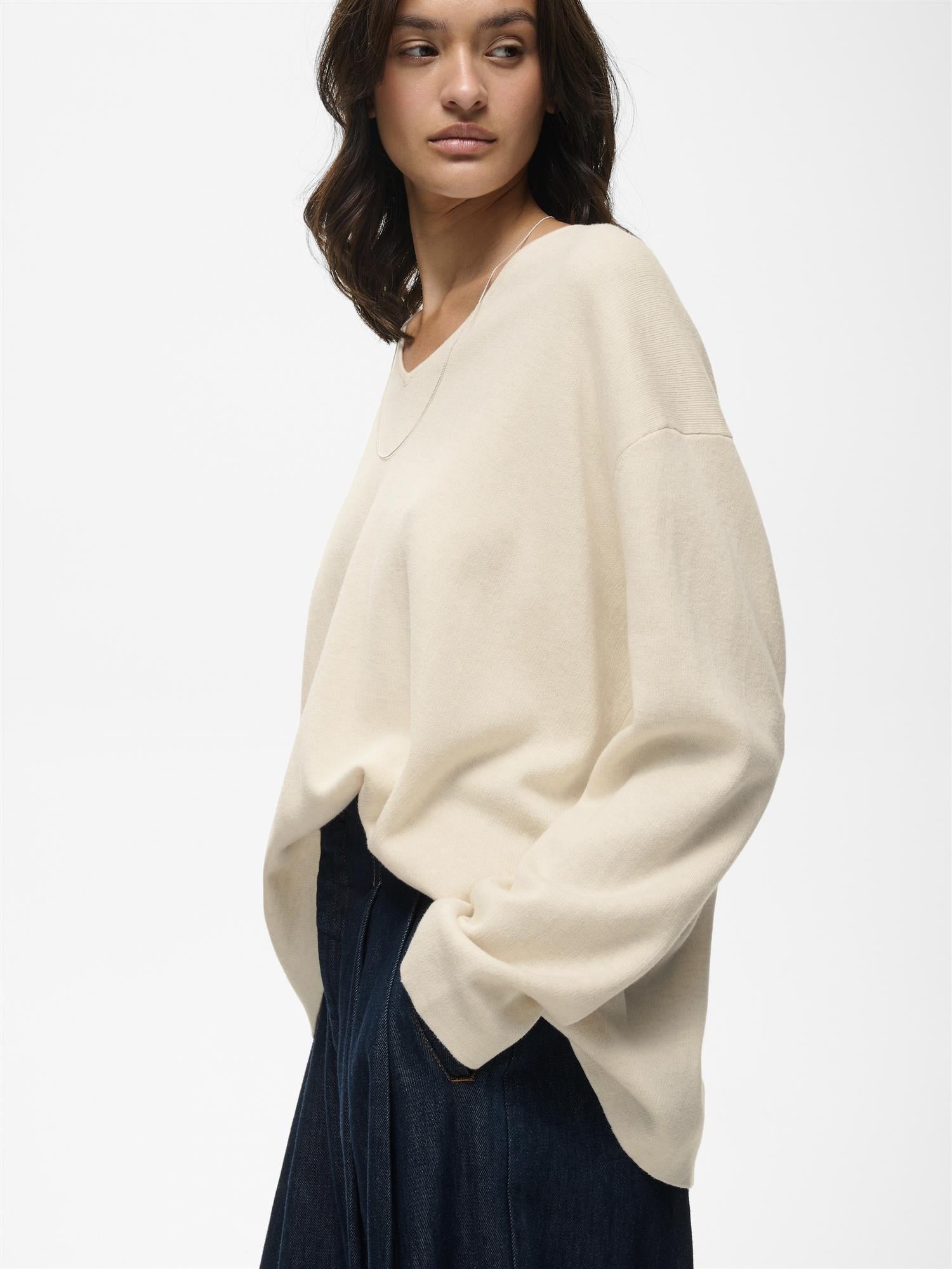 TILDA IW V-NECK