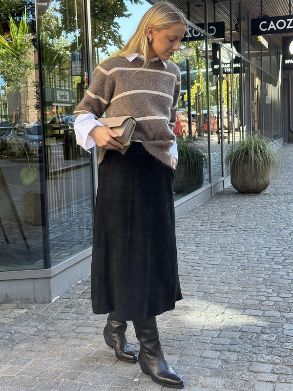 Suede Skirt, Black