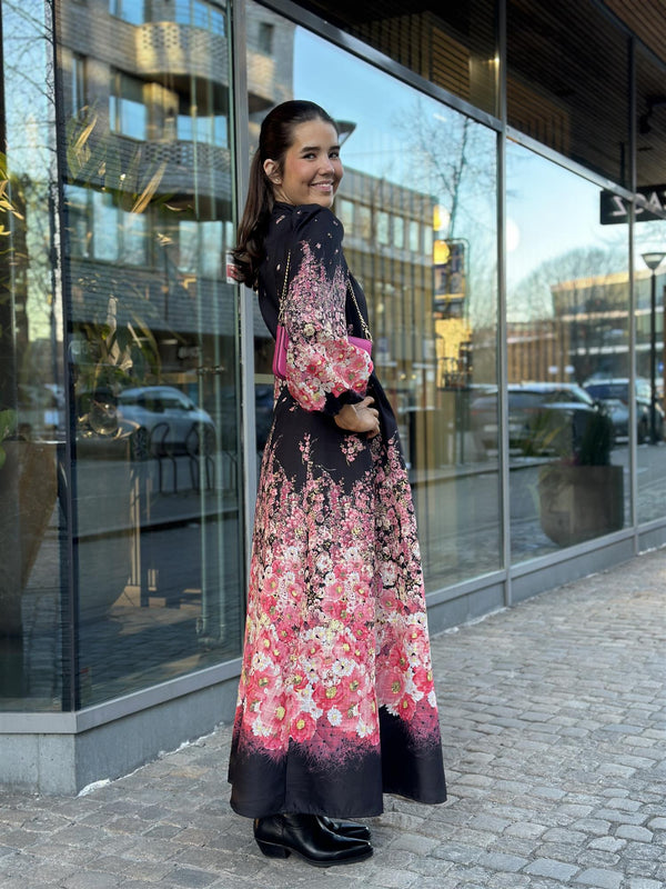 Long Dress, Black Rosa Blomster