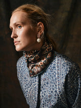 Small Classical Dara Scarf, Brown