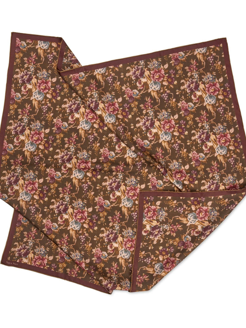 Classical Daisy Scarf