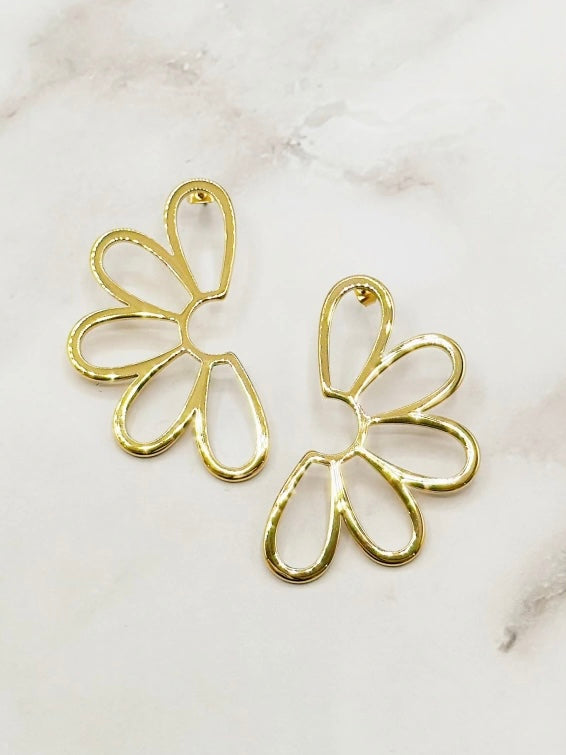 Hoops earring, Gold