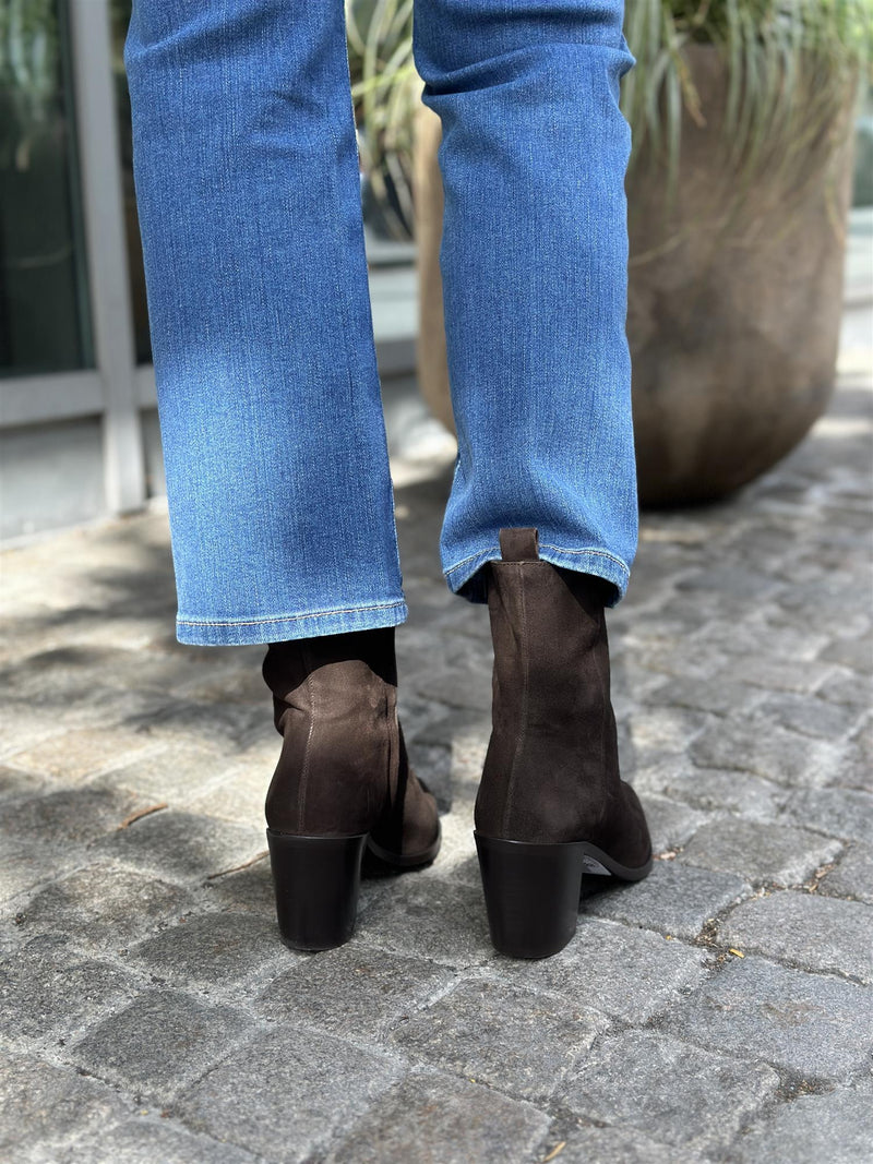 T.moro 490 suede 56