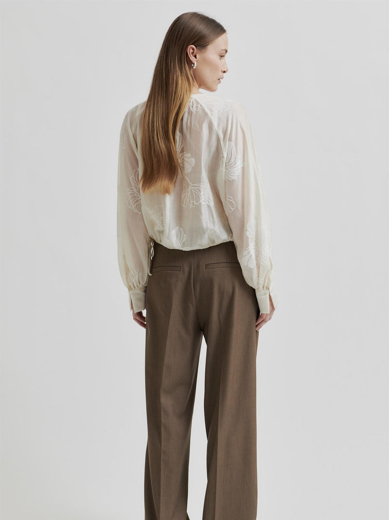 Veria Blouse, Tofu