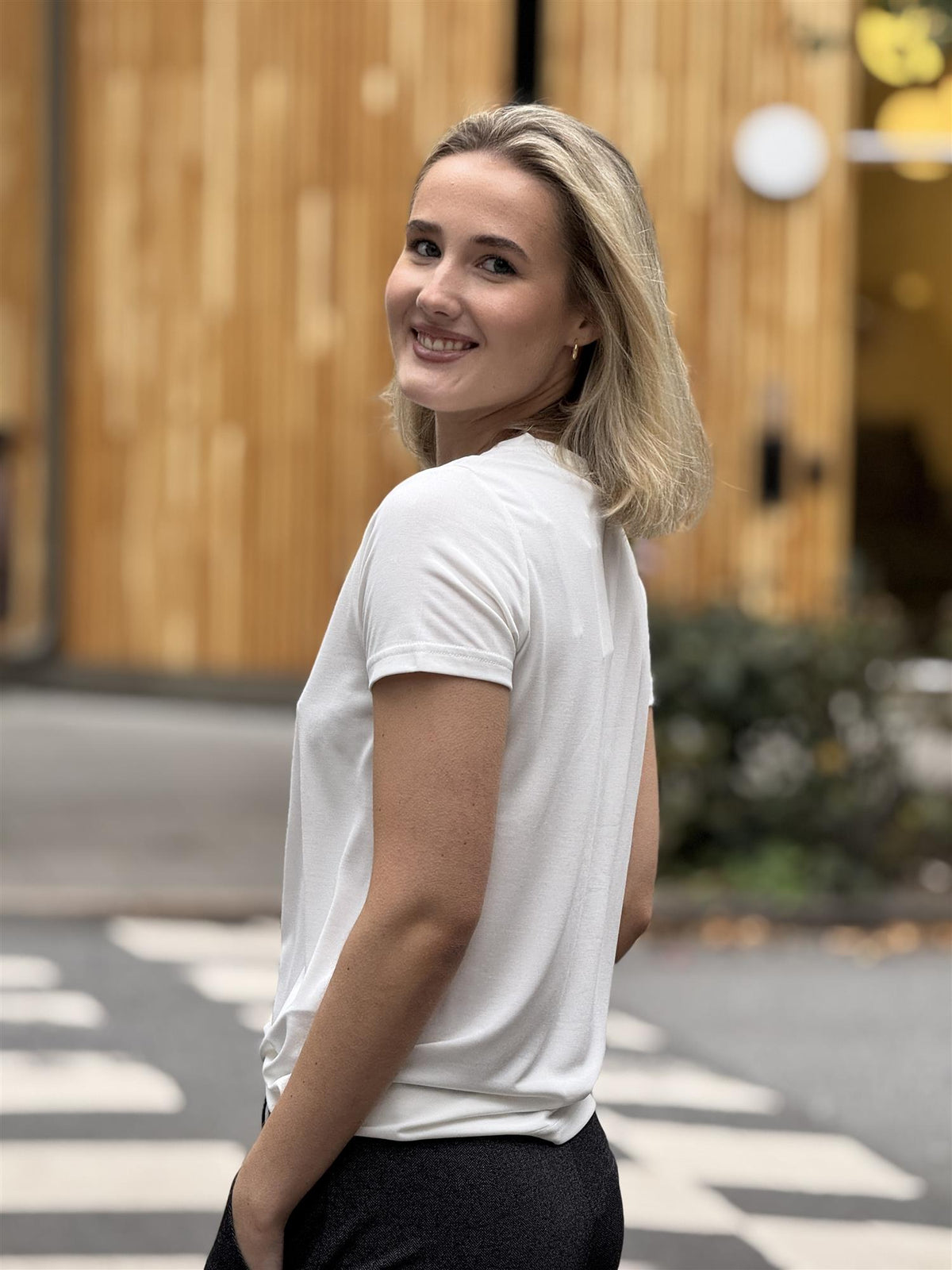 Ada t-shirt v-neck, White