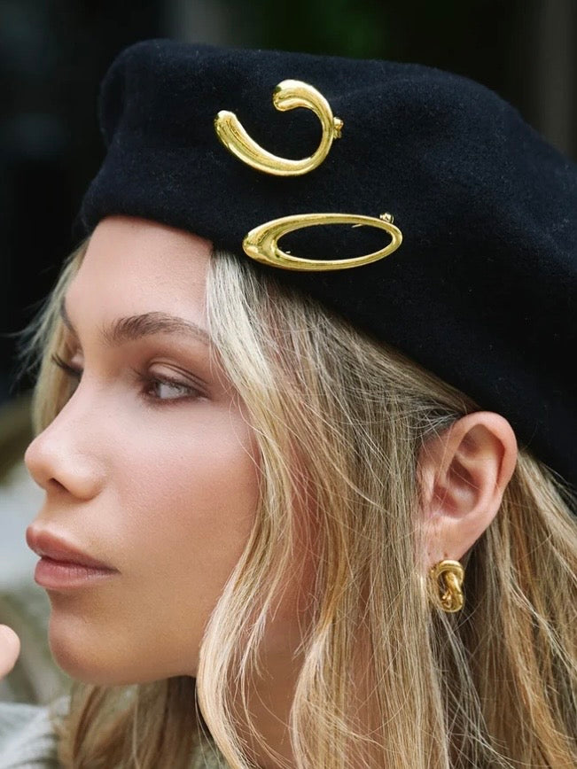 Illiona - Sleek Brooch Gold - Gold