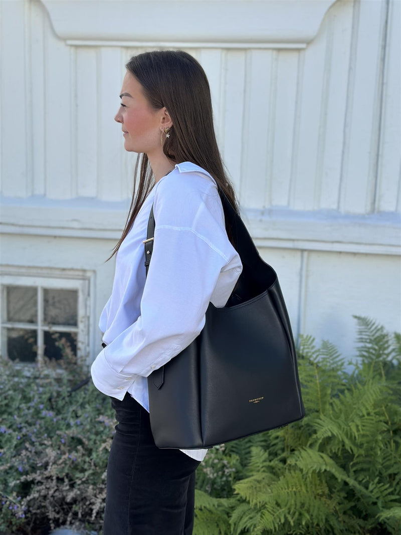 Lesevigne Shoulderbag, Black