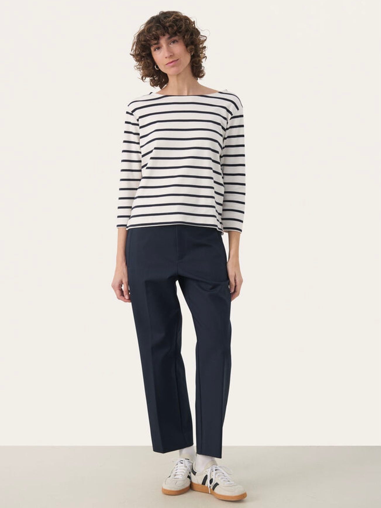 Nela PW TS, Navy/White