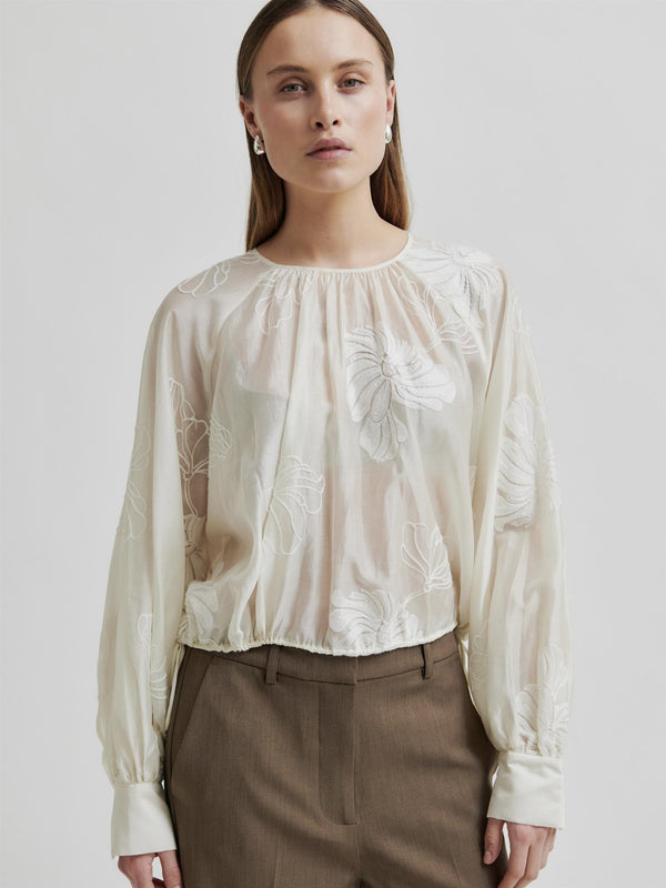 Veria Blouse, Tofu