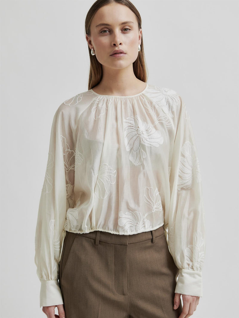 Veria Blouse, Tofu