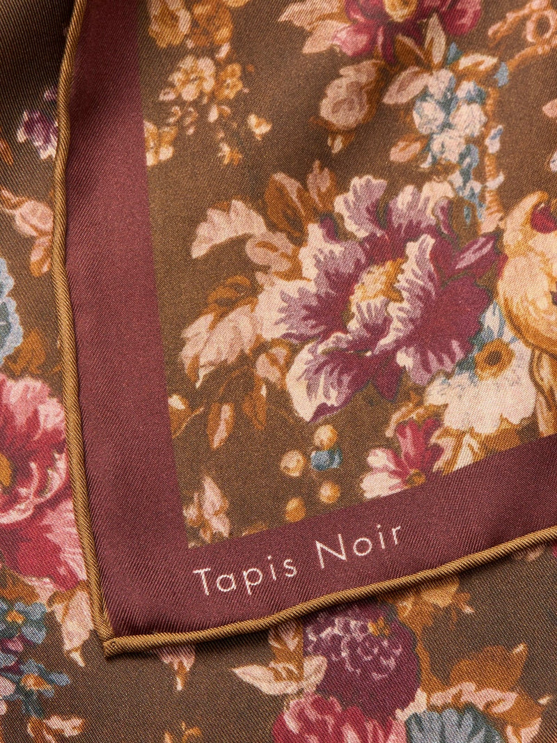 Classical Daisy Scarf