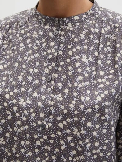 Blouse, feminine shape, gatherings