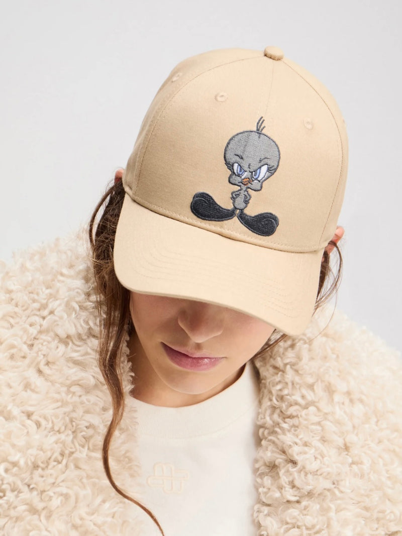 Livar Cap, Khaki