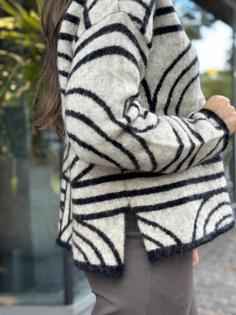 Signa Knit T-Neck