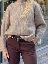 Clara FV 053, Burgunder