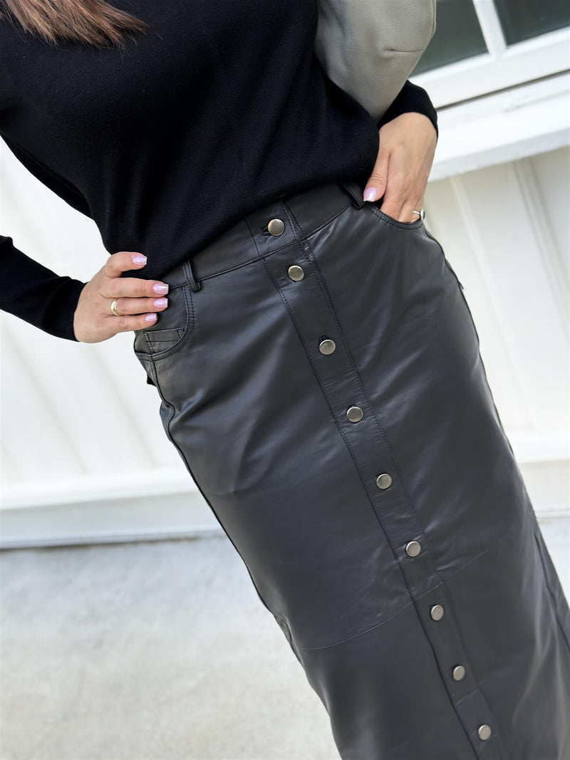 Long Skirt, Black