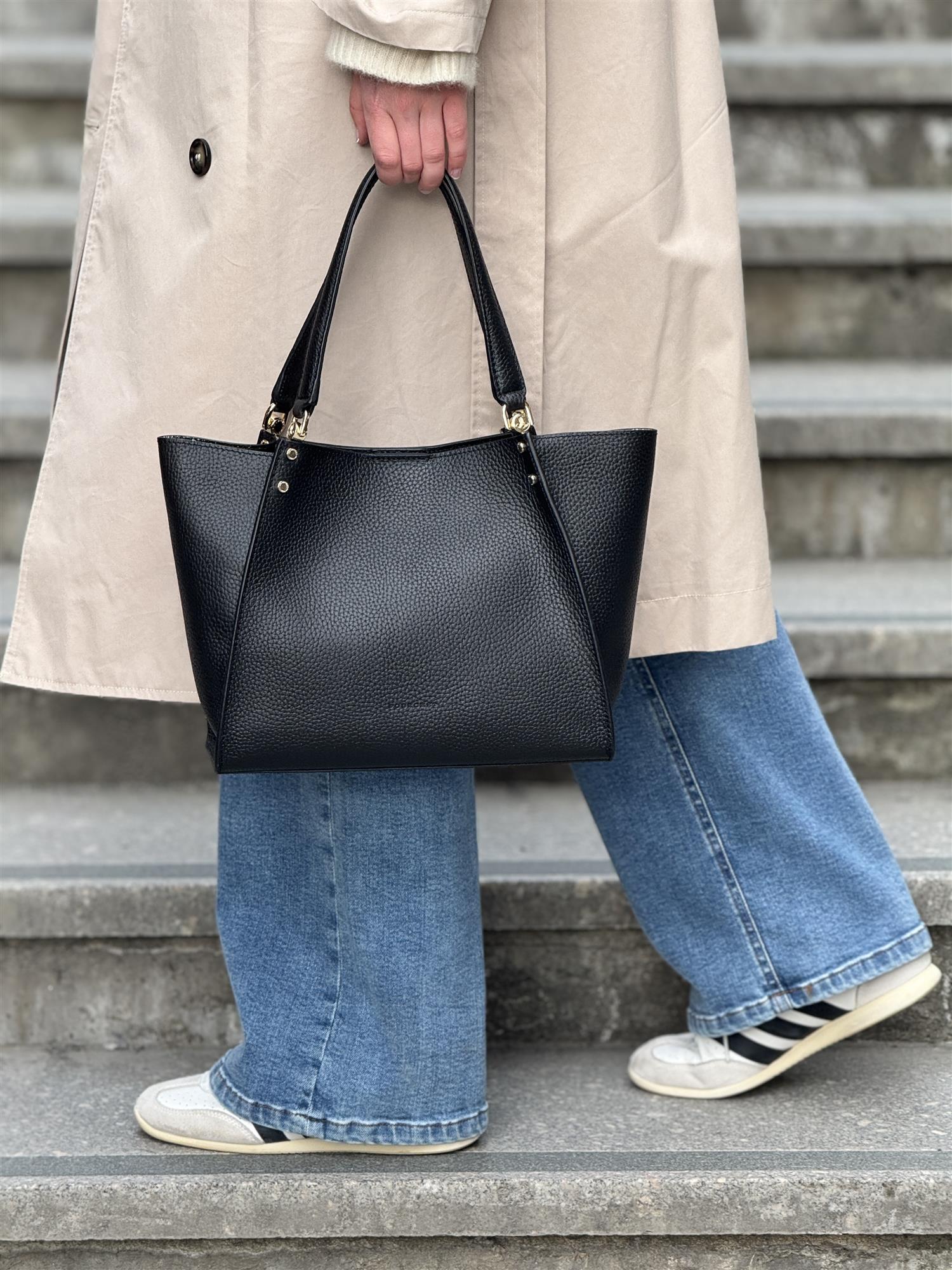 Hebdo, Small Tote, Black