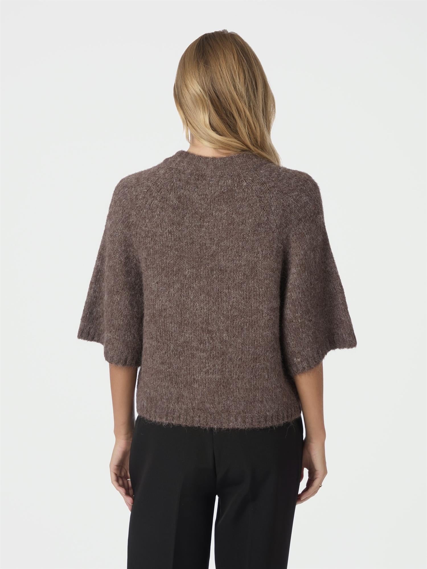 Benuta Fluffy Knit Cardigan, Light Brown