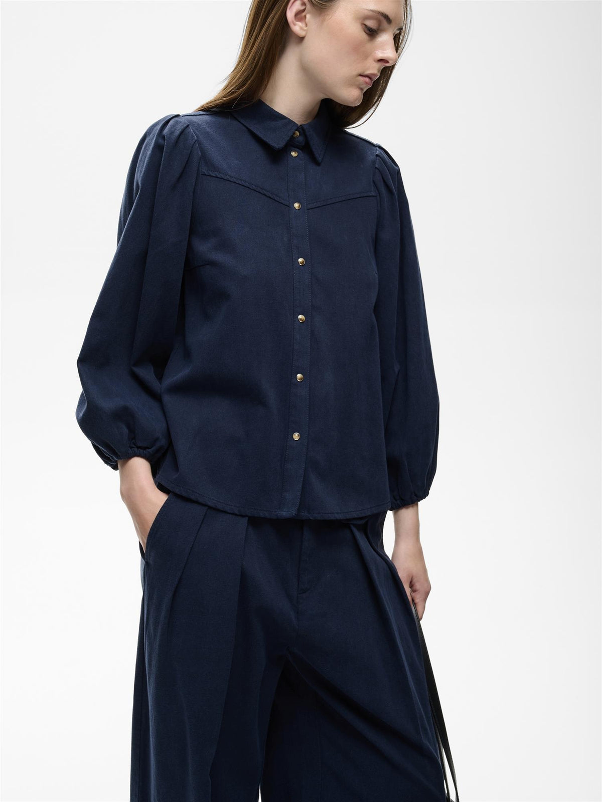 HESS IW BALLARI SHIRT