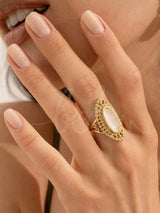 Ring, Cat eye stone, White