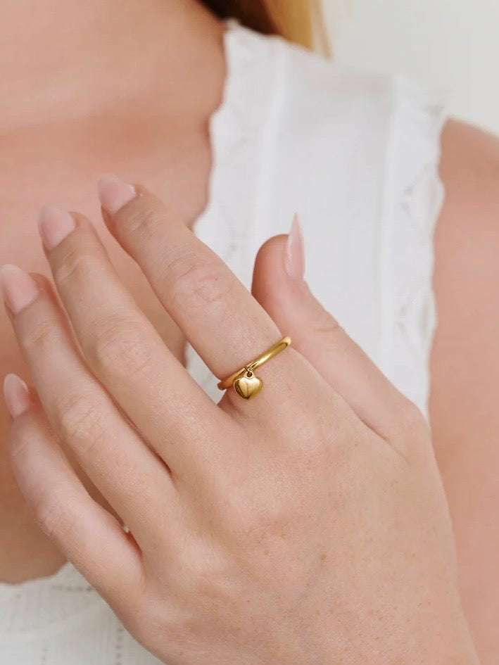Iselin - Heart Ring Stainless Steel - Gold