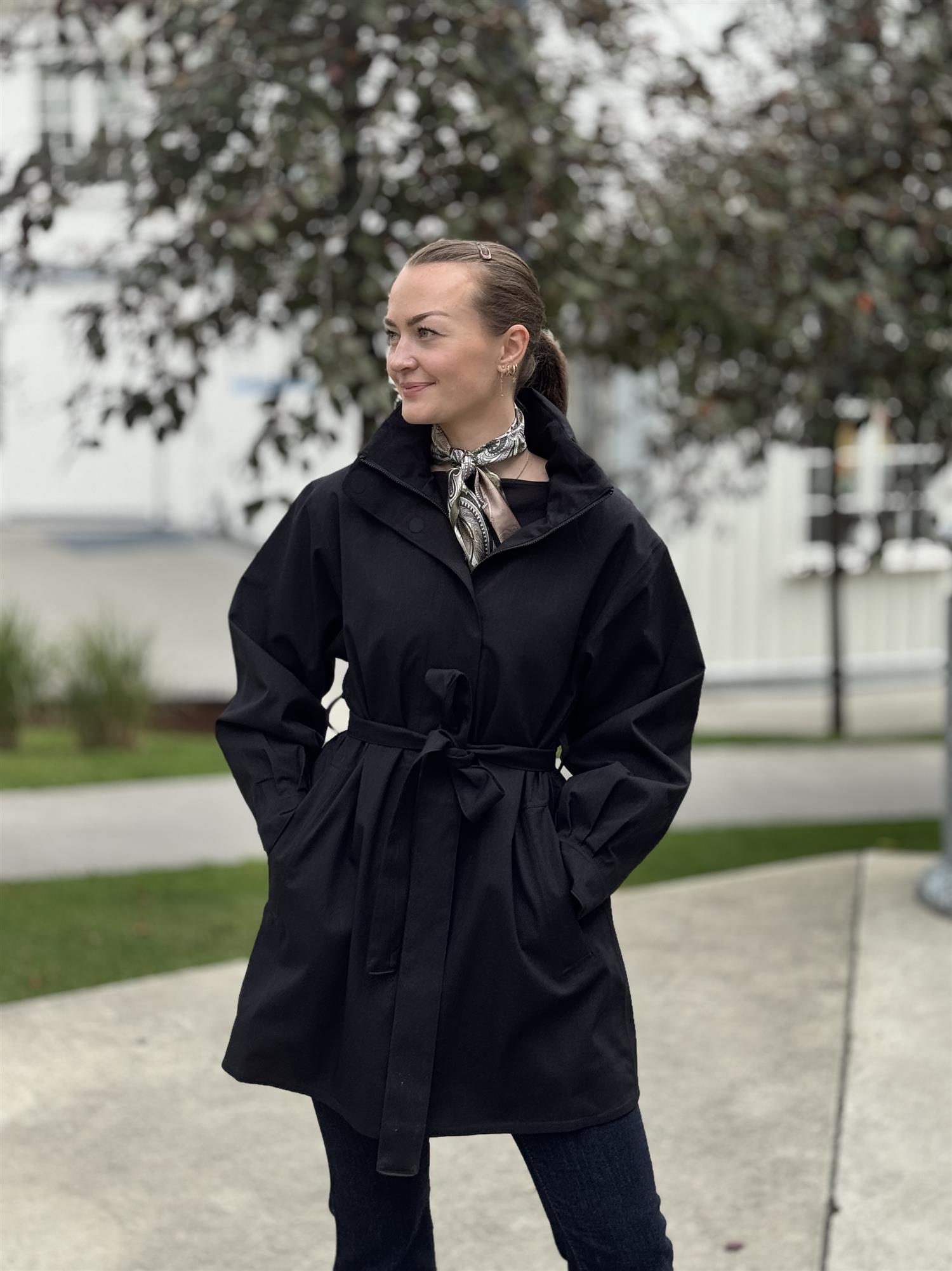 Rossby Coat, Black