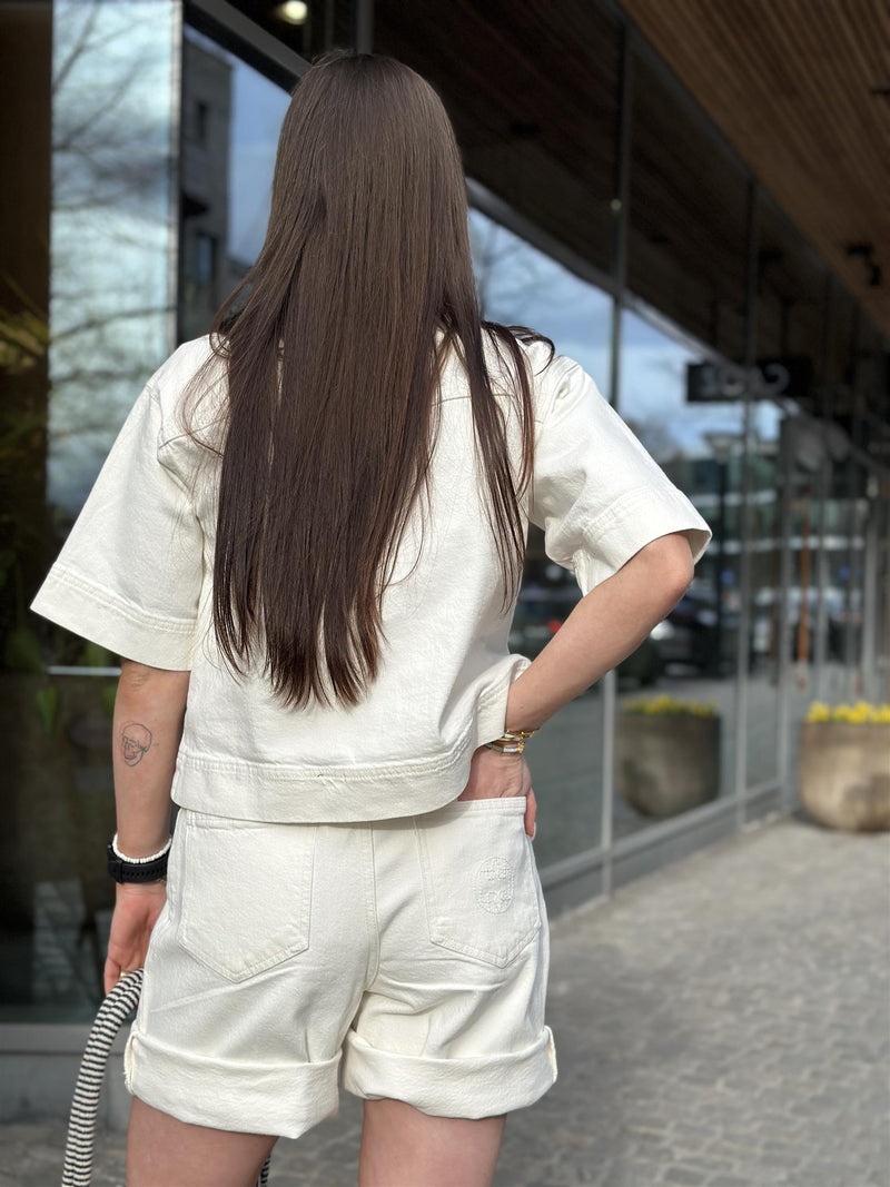 KOSA 11, Shirt