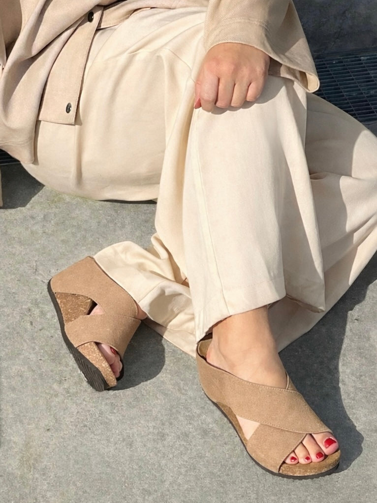 FRANCES 23 Suede, Beige