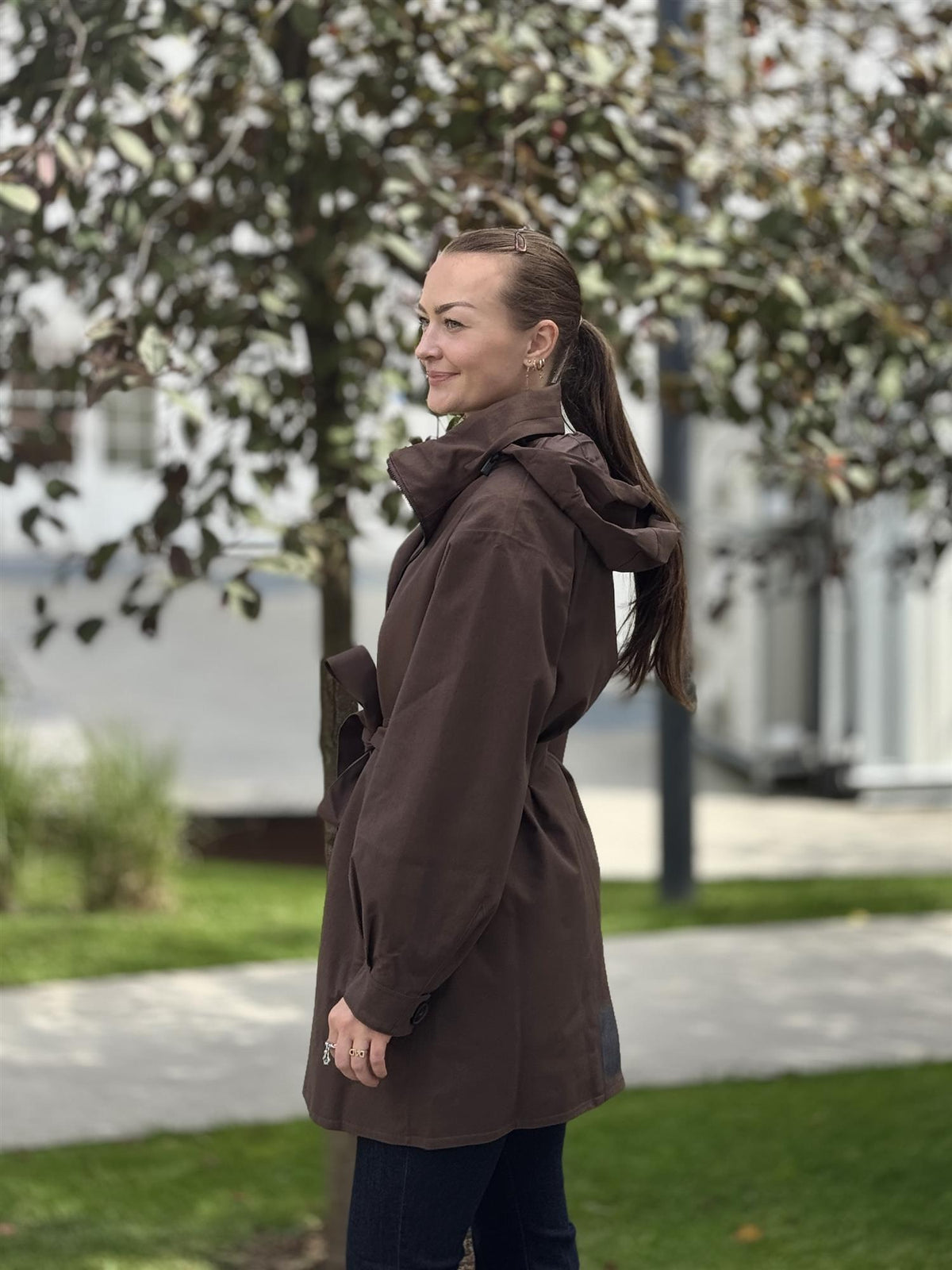 Rossby Coat, Brown