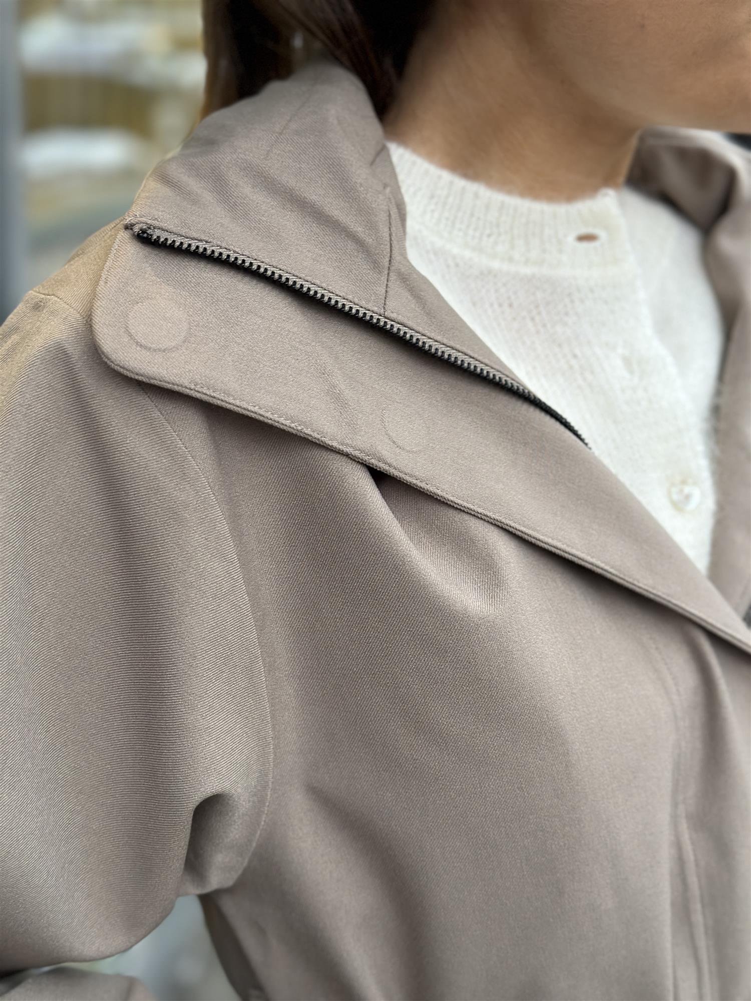 Rossby Coat, Taupe