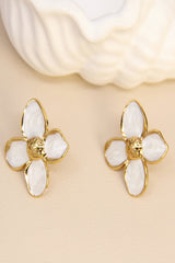 Earring, White flower